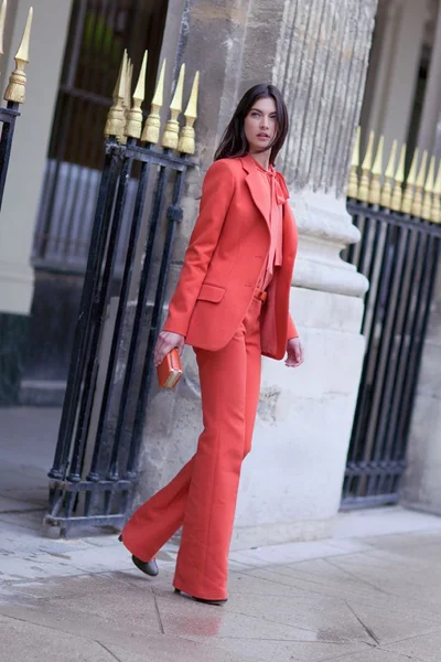 Look 1